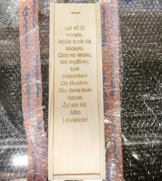 Skrzynka prezentowa z grawerem czterdzieste urodziny